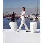 Tavolo / sgabello per esterno di design Adan by Vondom, in polietilene Viadurini