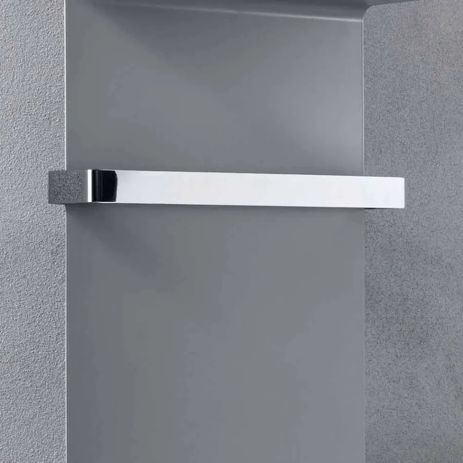 Termoarredo Portasciugamani Design Verticale Idraulico fino 719 watt - Rebel Viadurini