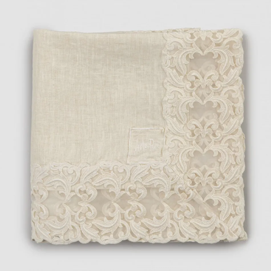 Tovaglia Quadrata in Lino Beige con Pizzo Farnese Lusso Artigianale - Kippel Viadurini
