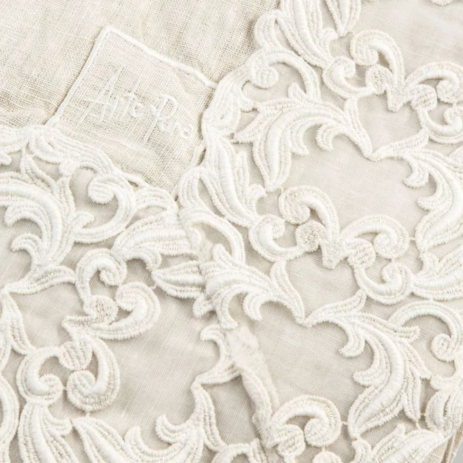 Tovaglia Rettangolare in Lino Beige con Pizzo Farnese Lusso Artigianale - Kippel Viadurini