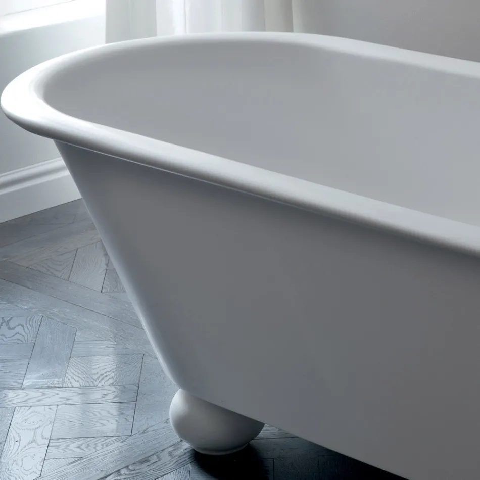 Vasca da Bagno in Solid Surface Bianco Opaco con Piedini - Gradi Viadurini