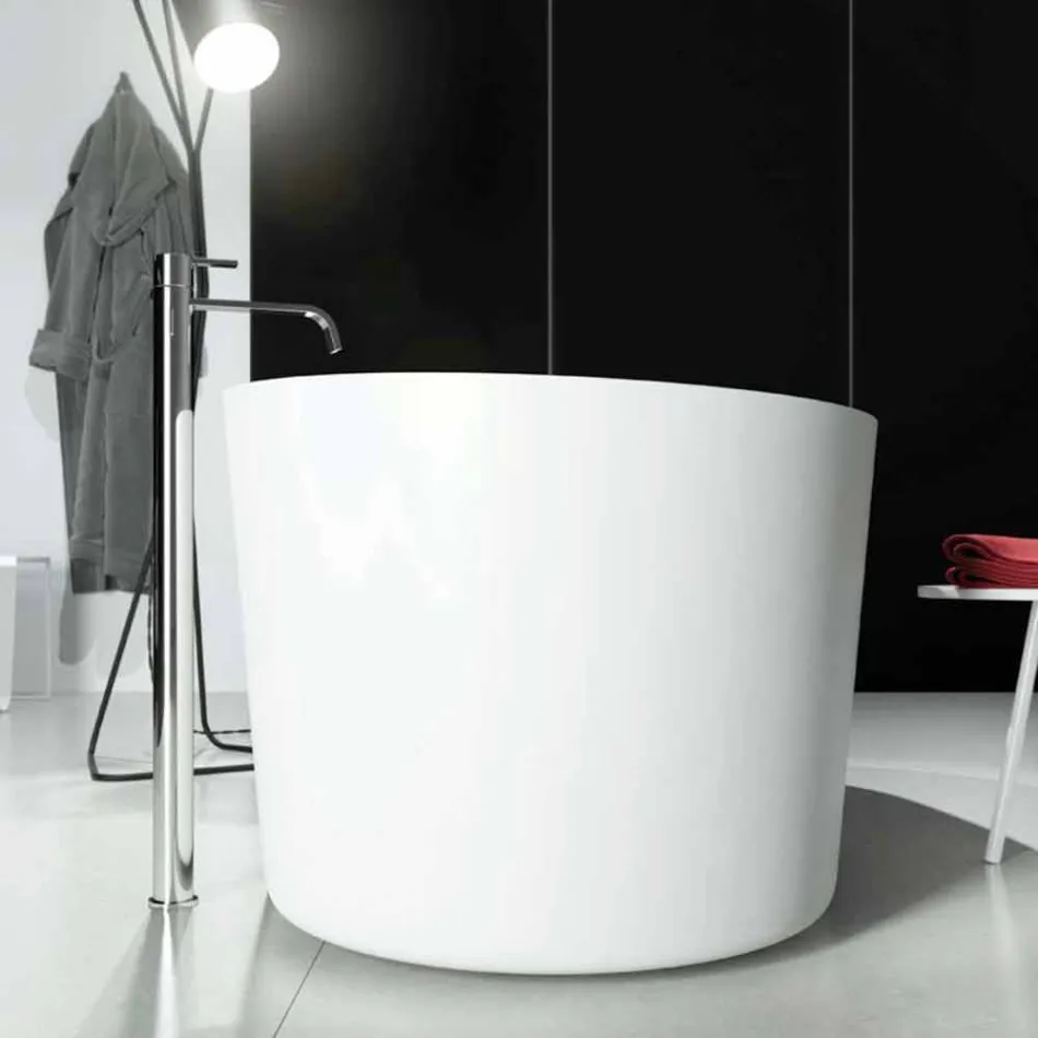 Vasca monoblocco freestanding di design prodotta in Italia, Dongo Viadurini