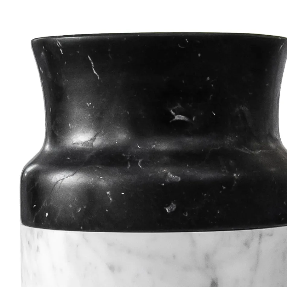 Vaso Decoro in Marmo Bianco di Carrara e Nero Marquinia Design - Calar Viadurini