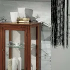 Vetrinetta con Ripiani in Vetro e Schienale Tappezzato Made in Italy - Assur Viadurini